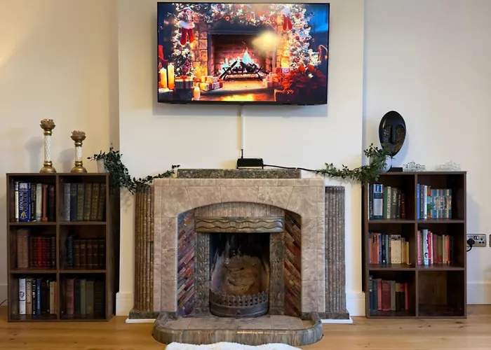 Avon Dhu 6 Bedroom Villa *