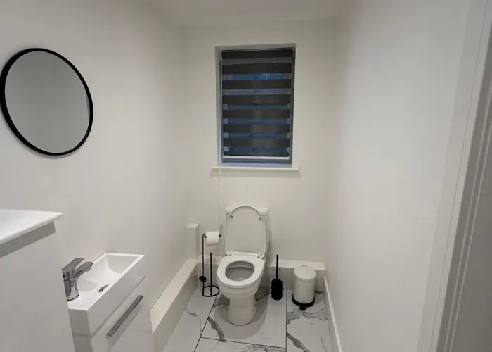 Avon Dhu 6 Bedroom Villa York