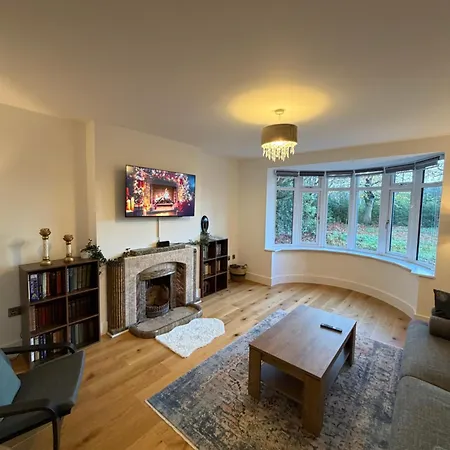 Villa Avon Dhu 6 Bedroom Luxury Retreat