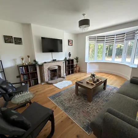 Avon Dhu 6 Bedroom Luxury Retreat