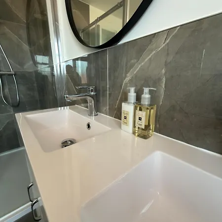 Avon Dhu 6 Bedroom Luxury Retreat