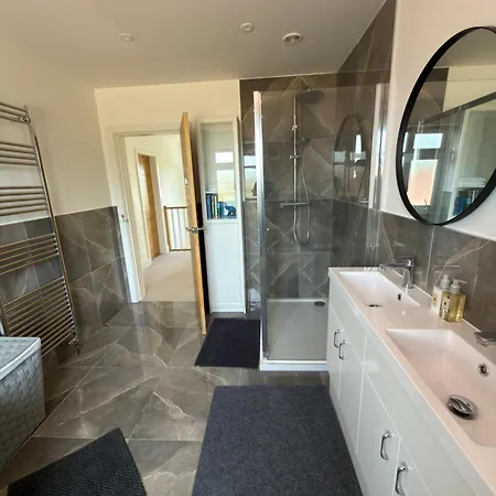 Avon Dhu 6 Bedroom Luxury Retreat