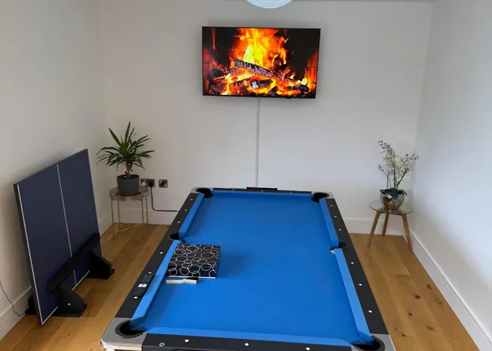 Avon Dhu 6 Bedroom Вилла