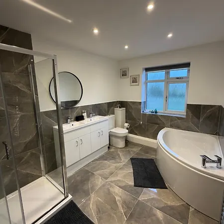 Avon Dhu 6 Bedroom Luxury Retreat York
